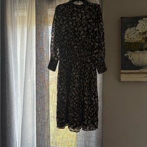 Ann Taylor Black and White Sheath Dress with Bishop Sleeves